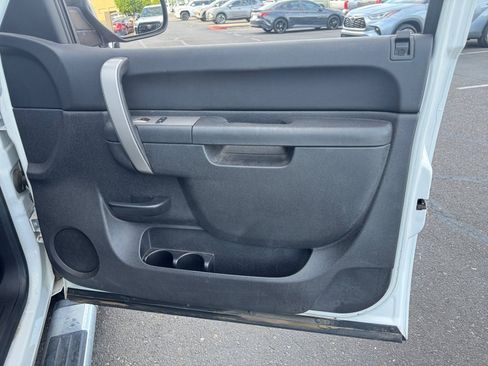 Used 2010 Chevrolet Silverado 1500 LT w/ Power Pack Plus image 16