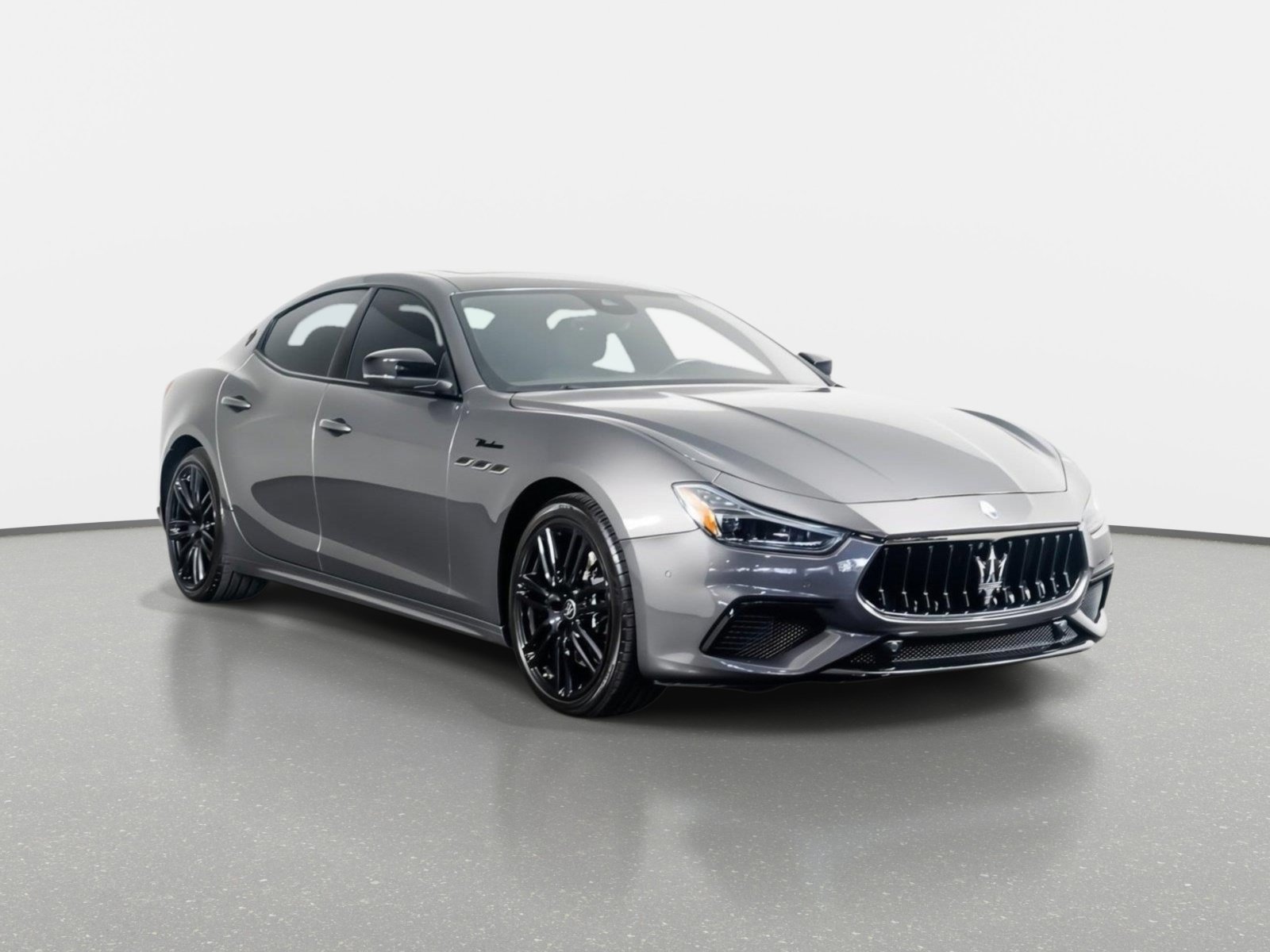 Used 2023 Maserati Ghibli Modena Q4 AWD/4WD image 2