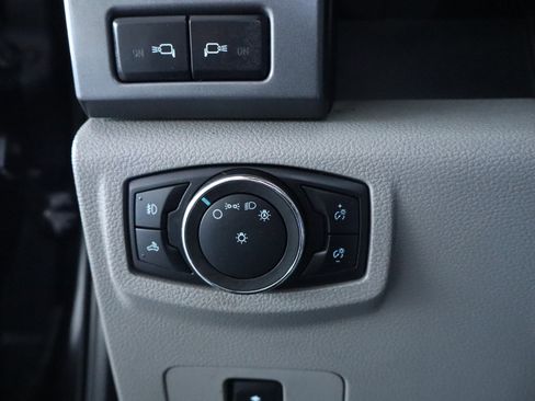 Used 2020 Ford F250 XLT w/ Tremor Off-Road Package image 24