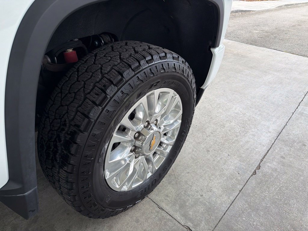 Used 2022 Chevrolet Silverado 2500 High Country w/ Z71 Off-Road Package AWD/4WD image 28