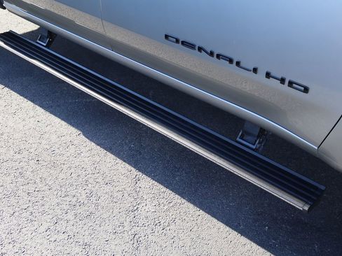 Certified 2025 GMC Sierra 2500 Denali Ultimate image 11