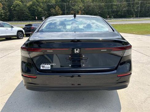 Used 2024 Honda Accord LX image 5