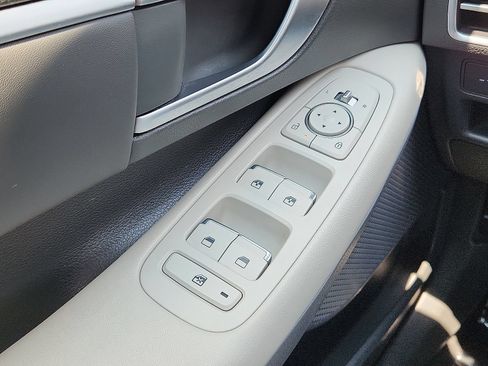 Used 2025 Hyundai Sonata SEL FWD image 17