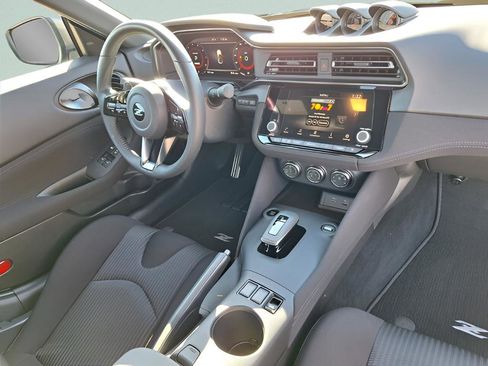 Used 2025 Nissan Z Sport w/ Floor Mat Package image 24