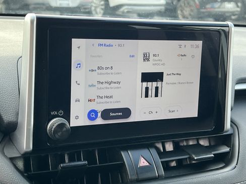 Used 2024 Toyota RAV4 XLE image 18