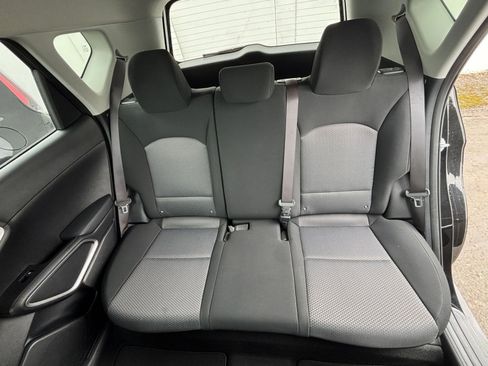 Used 2025 Kia Soul LX w/ LX Technology Package FWD image 36