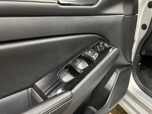 Used 2023 Nissan Altima 2.5 SV image 25