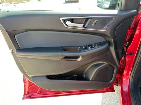 Used 2024 Ford Edge SEL w/ Sport Appearance Package AWD/4WD image 18