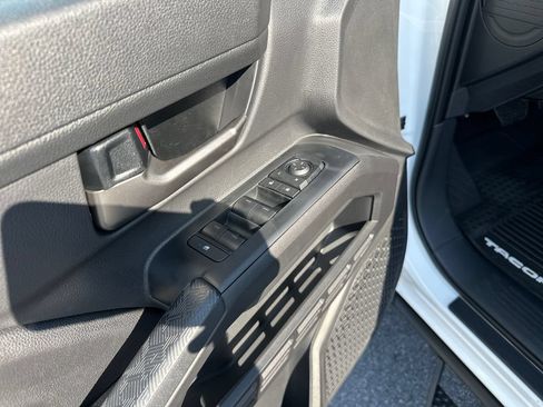 New 2026 Toyota Tacoma TRD Off-Road AWD/4WD image 15