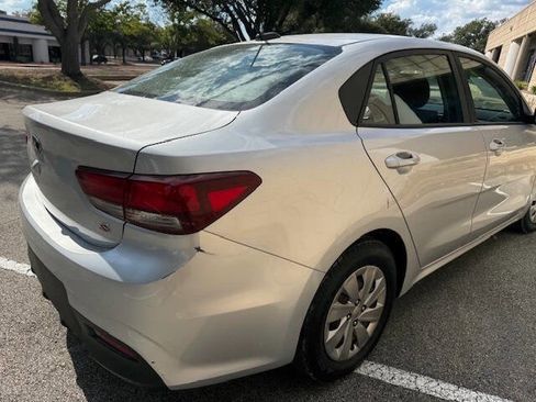 Used 2018 Kia Rio S image 9