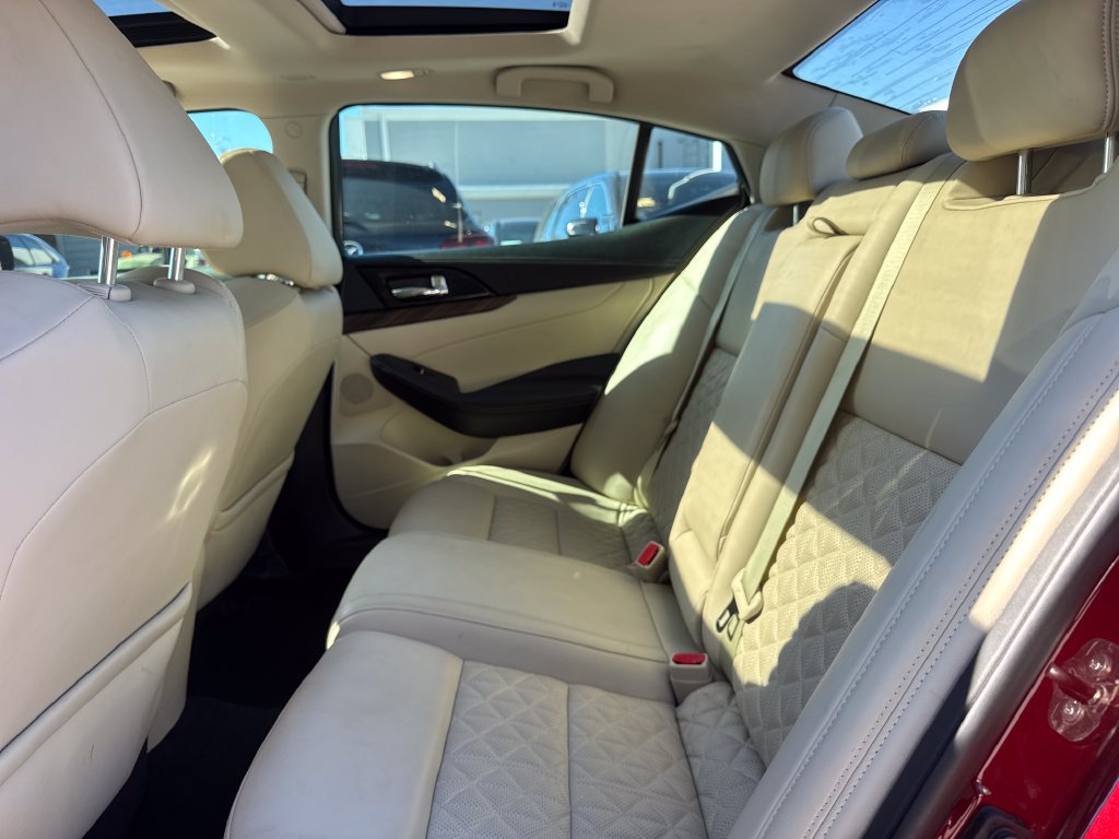 Used 2016 Nissan Maxima Platinum FWD image 11