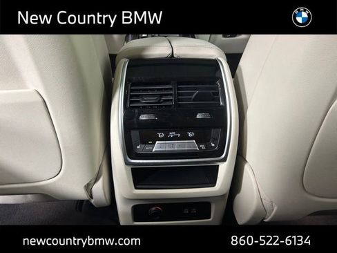 Used 2020 BMW X7 xDrive40i w/ Executive Package image 28
