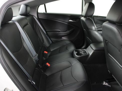 Used 2018 Chevrolet Volt Premier w/ Driver Confidence Package image 31