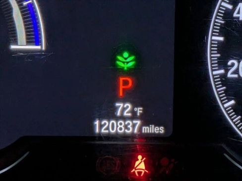 Used 2019 Honda Accord Hybrid image 12
