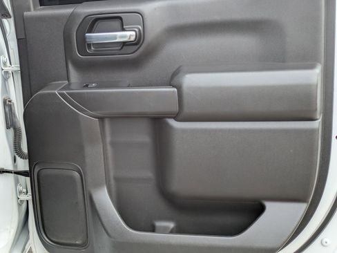 Used 2020 Chevrolet Silverado 1500 LT w/ Texas Edition image 25