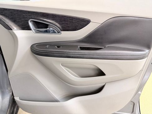 Used 2014 Buick Encore FWD image 33