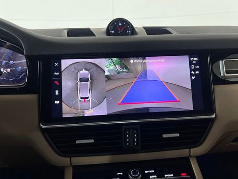 Certified 2023 Porsche Cayenne Platinum Edition AWD/4WD image 37