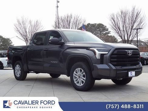 Used 2024 Toyota Tundra SR5 w/ SR5 Convenience Package AWD/4WD image 1