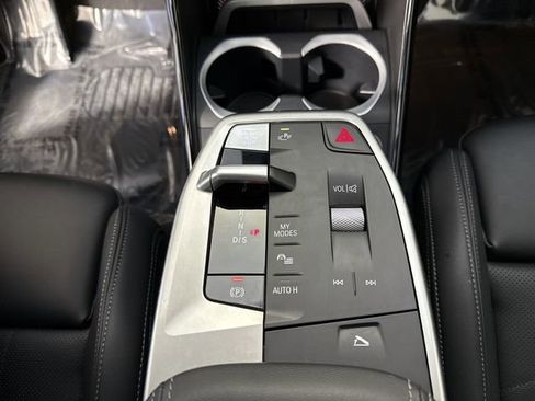 Used 2025 BMW X2 xDrive28i w/ M Sport Package image 18