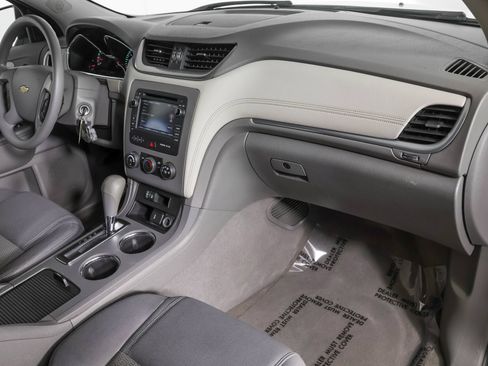 Used 2017 Chevrolet Traverse LS FWD image 44
