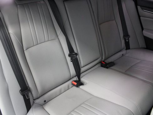 Used 2018 Honda Accord Touring image 25