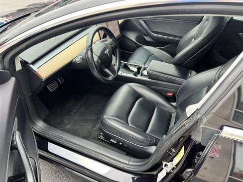 Used 2018 Tesla Model 3 Long Range image 12