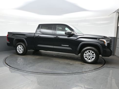 Used 2022 Toyota Tundra SR5 image 7
