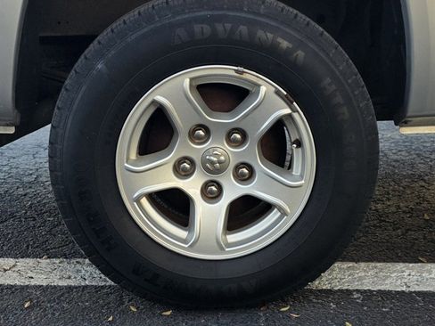 Used 2006 Dodge Dakota ST w/ Sport Appearance Group image 28