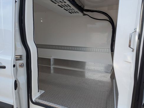 New 2025 Ford Transit 250 148 Medium Roof image 43