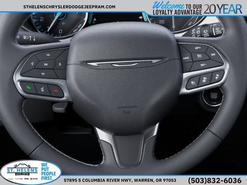 New 2027 Chrysler Pacifica Select FWD image 22