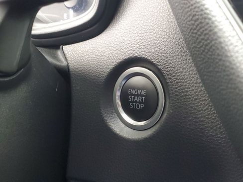 Used 2025 Toyota Corolla SE FWD image 27