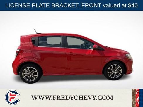 Used 2020 Chevrolet Sonic LT w/ Convenience Package FWD image 4
