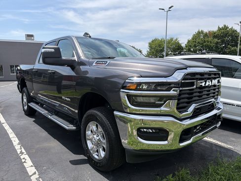 Used 2026 RAM 2500 Big Horn AWD/4WD image 1