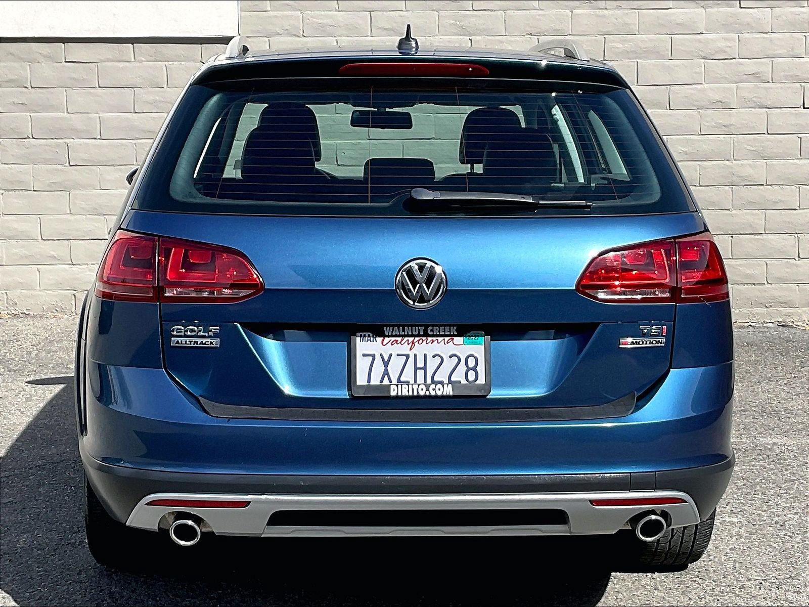 Used 2017 Volkswagen Golf Alltrack S AWD/4WD image 3