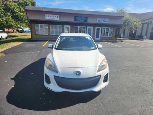 Used 2013 MAZDA MAZDA3 i SV w/ Convenience Pkg image 12