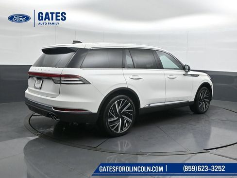 New 2026 Lincoln Aviator Reserve AWD/4WD image 2
