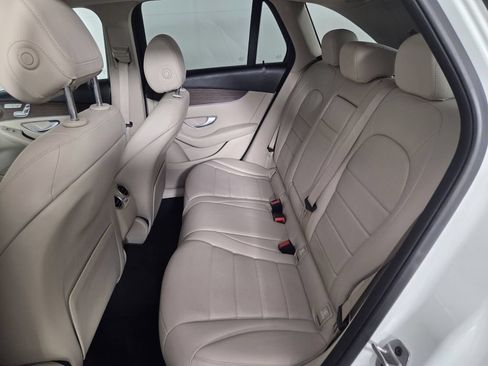 Used 2022 Mercedes-Benz GLC 300 4MATIC w/ Premium Package Lite image 24