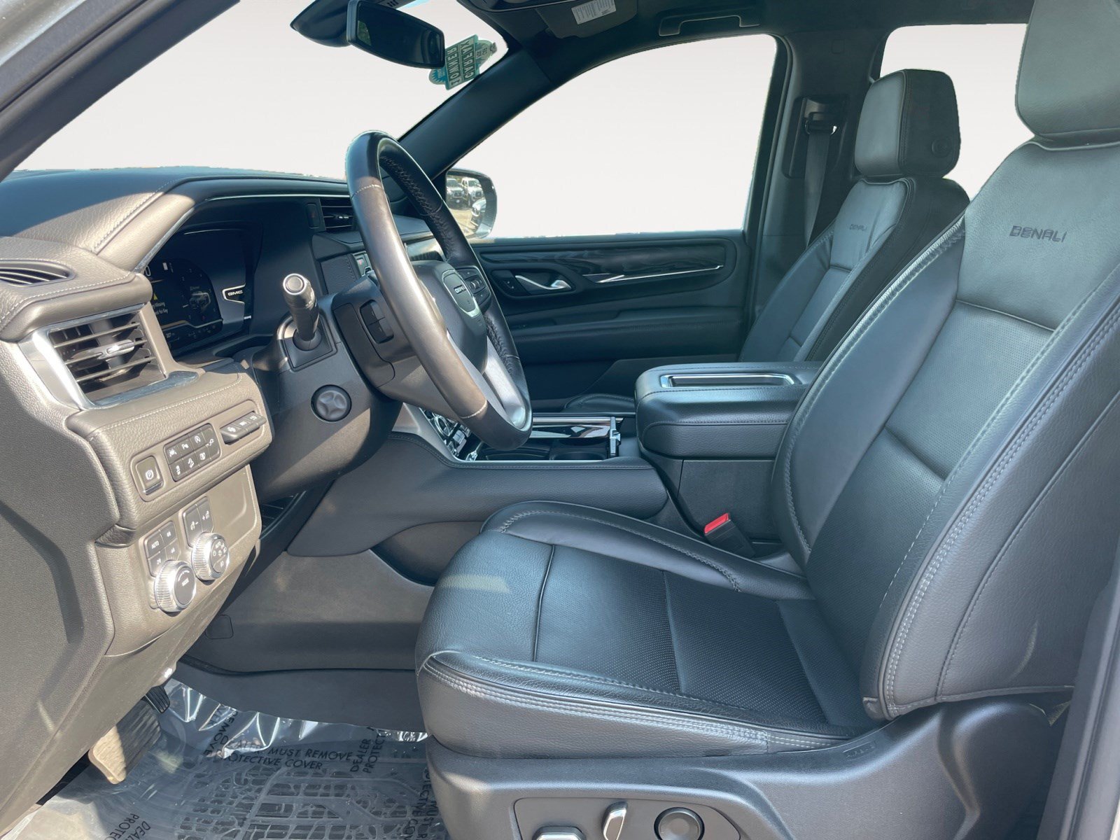 Used 2022 GMC Yukon Denali AWD/4WD image 14