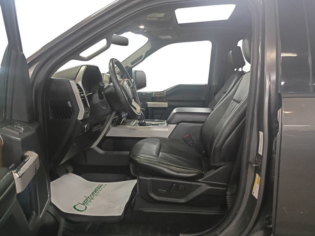 Used 2019 Ford F150 Lariat w/ Equipment Group 502A Luxury AWD/4WD image 10