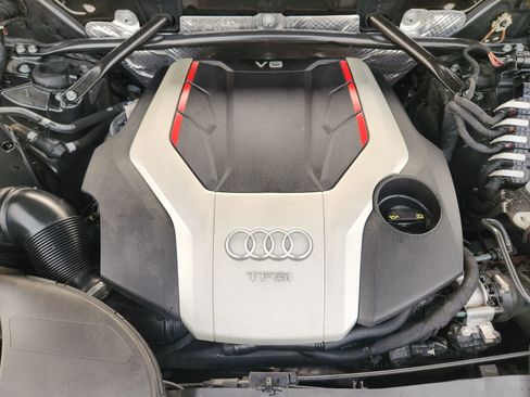 Used 2018 Audi SQ5 Premium Plus w/ Navigation Package image 35