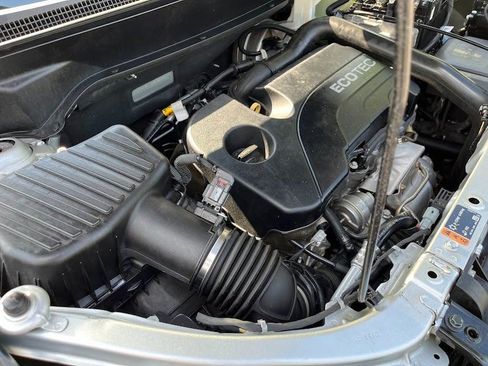 Used 2020 Chevrolet Equinox LS FWD image 29