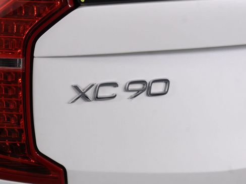 Used 2023 Volvo XC90 T8 Plus AWD/4WD image 19