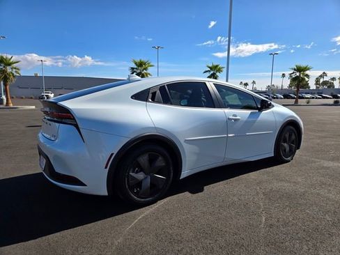Used 2023 Toyota Prius LE image 4
