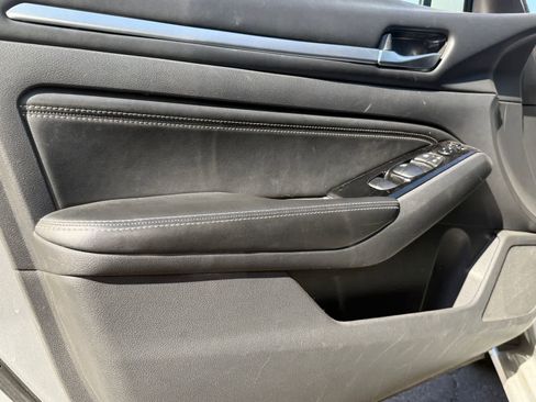 Used 2023 Nissan Altima 2.5 SL image 19