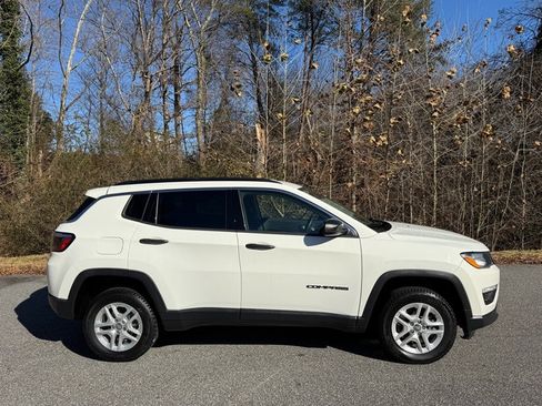 Used 2021 Jeep Compass Sport w/ Cold Weather Group image 5