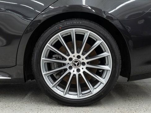 Used 2022 Mercedes-Benz S 500 4MATIC w/ AMG Line Package image 42