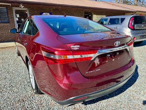 Used 2015 Toyota Avalon XLE image 3