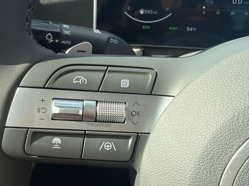 New 2025 Hyundai Sonata Limited image 18