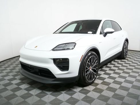 New 2026 Porsche Macan Electric image 1