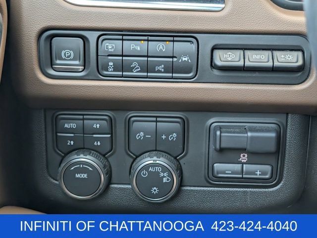 Used 2024 Chevrolet Suburban High Country w/ Advanced Technology Package AWD/4WD image 29